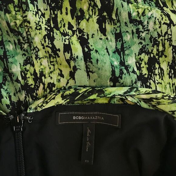 BCBG MaxAzria Silk Dress Green & Black Lightweight Knee Length - Picture 6 of 7